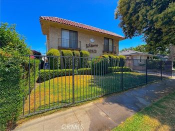 10923 Moorpark Street