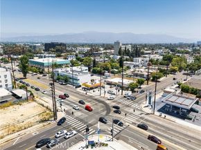 10923 Moorpark Street, North Hollywood (los Angeles) CA 91602