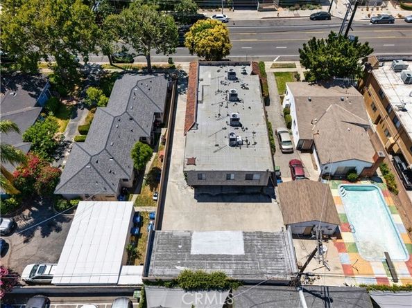 10923 Moorpark Street, North Hollywood (los Angeles) CA 91602