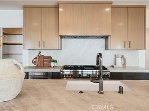 213 Bayview Drive, Manhattan Beach CA 90266