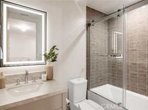 213 Bayview Drive, Manhattan Beach CA 90266