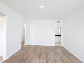 10556 Hillview, Chatsworth (los Angeles) CA 91311