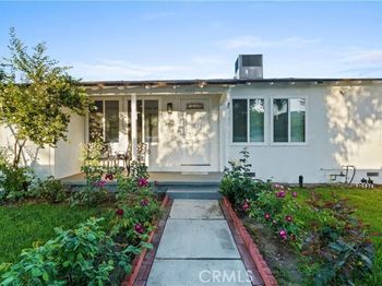 6738 Coldwater Canyon