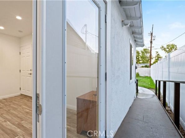 6738 Coldwater Canyon, North Hollywood (los Angeles) CA 91606