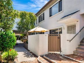 18601 Collins Street D17, Tarzana (los Angeles) CA 91356