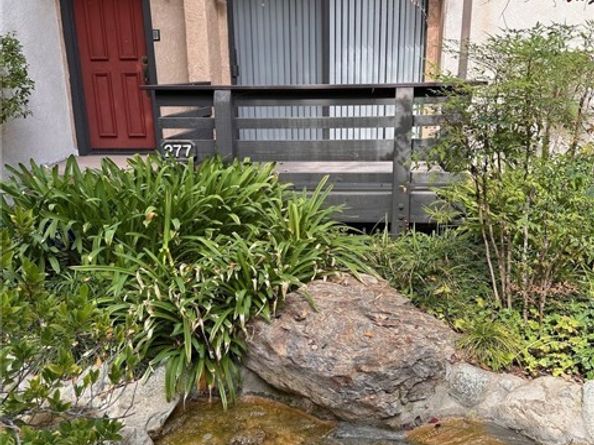 21900 Marylee Street 277, Woodland Hills (los Angeles) CA 91367