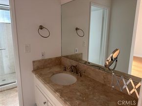 21900 Marylee Street 277, Woodland Hills (los Angeles) CA 91367