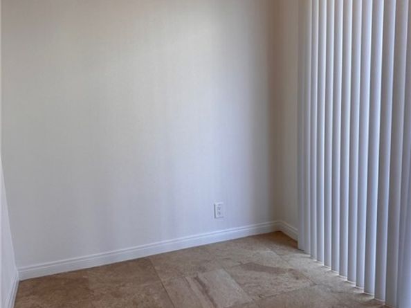 21900 Marylee Street 277, Woodland Hills (los Angeles) CA 91367