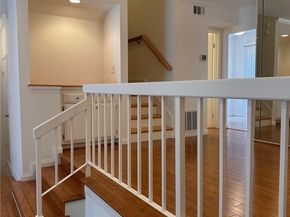 21900 Marylee Street 277, Woodland Hills (los Angeles) CA 91367