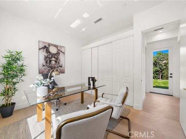 5945 Hesperia Avenue, Encino (los Angeles) CA 91316