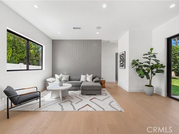 5945 Hesperia Avenue, Encino (los Angeles) CA 91316