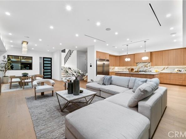5945 Hesperia Avenue, Encino (los Angeles) CA 91316