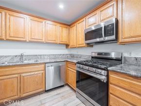 7137 Shoup Avenue 39, West Hills (los Angeles) CA 91307