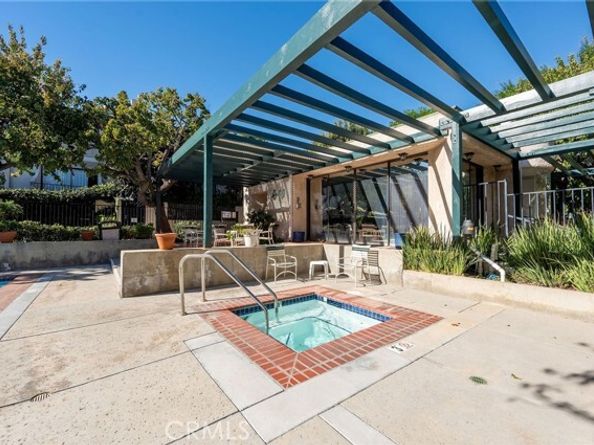 7137 Shoup Avenue 39, West Hills (los Angeles) CA 91307