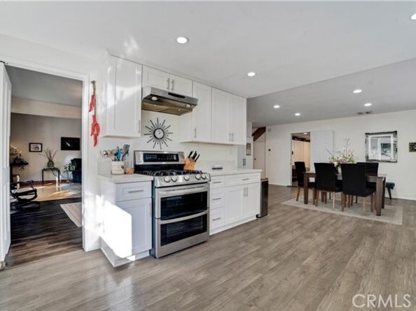 6221 Mammoth Avenue, Los Angeles CA 91401