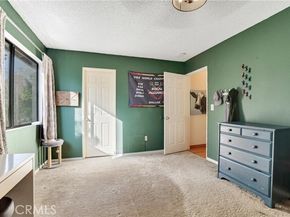 6221 Mammoth Avenue, Los Angeles CA 91401