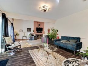 6221 Mammoth Avenue, Los Angeles CA 91401