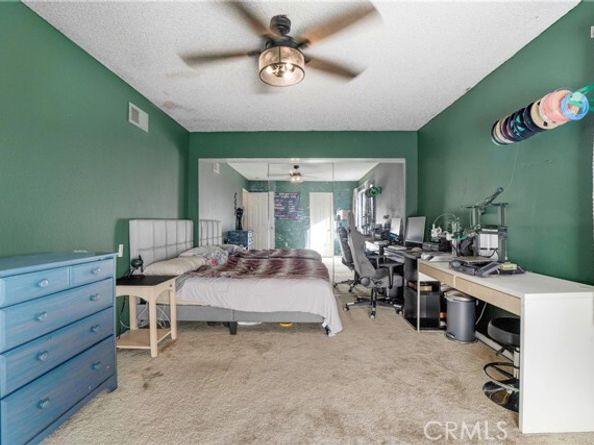 6221 Mammoth Avenue, Los Angeles CA 91401