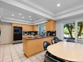 19825 Santa Rita Street, Woodland Hills (los Angeles) CA 91364