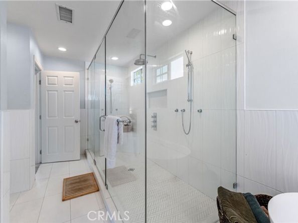 16762 Otsego, Encino (los Angeles) CA 91436