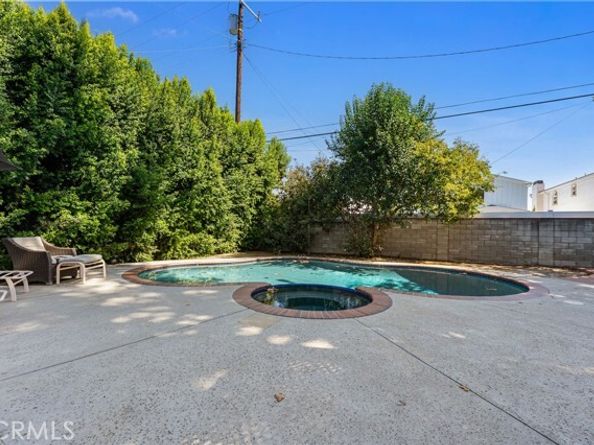 16762 Otsego, Encino (los Angeles) CA 91436