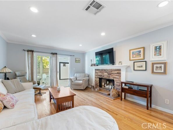 16762 Otsego, Encino (los Angeles) CA 91436