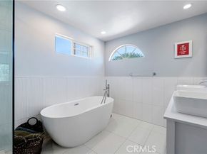 16762 Otsego, Encino (los Angeles) CA 91436