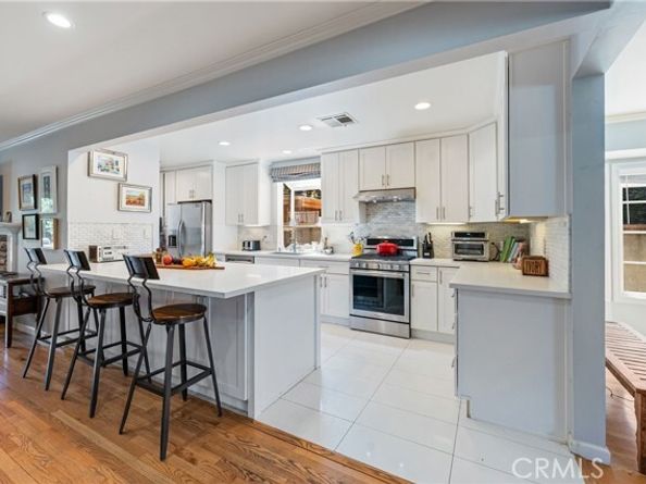 16762 Otsego, Encino (los Angeles) CA 91436