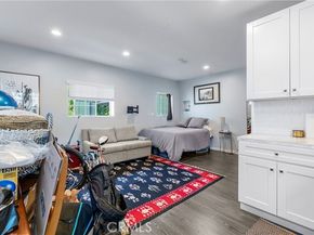 16762 Otsego, Encino (los Angeles) CA 91436