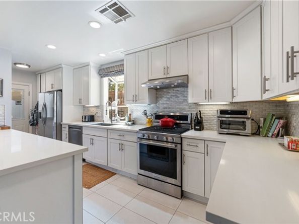 16762 Otsego, Encino (los Angeles) CA 91436