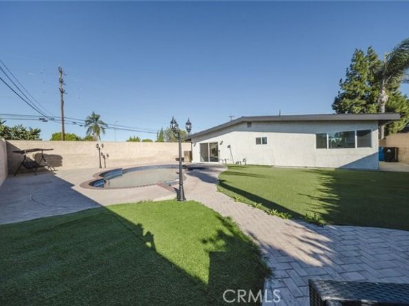 9055 Forbes Avenue, Northridge (los Angeles) CA 91343