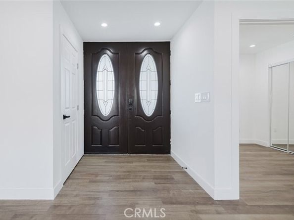 9055 Forbes Avenue, Northridge (los Angeles) CA 91343