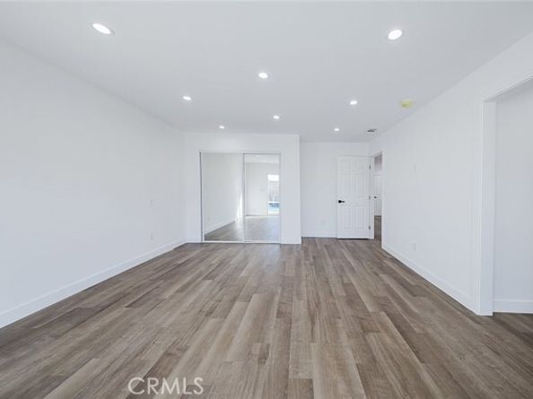 9055 Forbes Avenue, Northridge (los Angeles) CA 91343