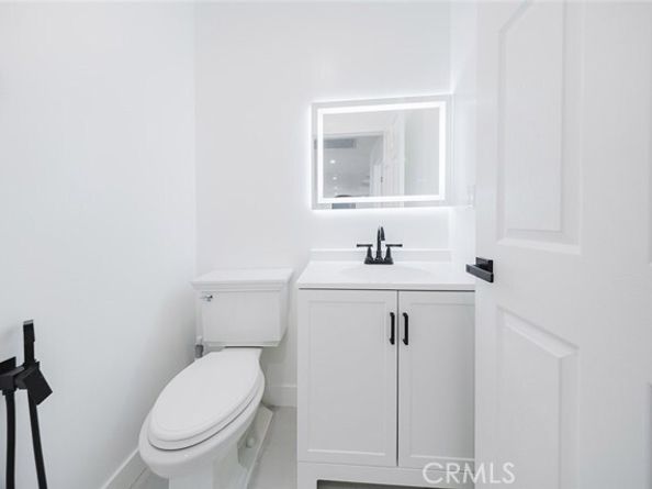 9055 Forbes Avenue, Northridge (los Angeles) CA 91343