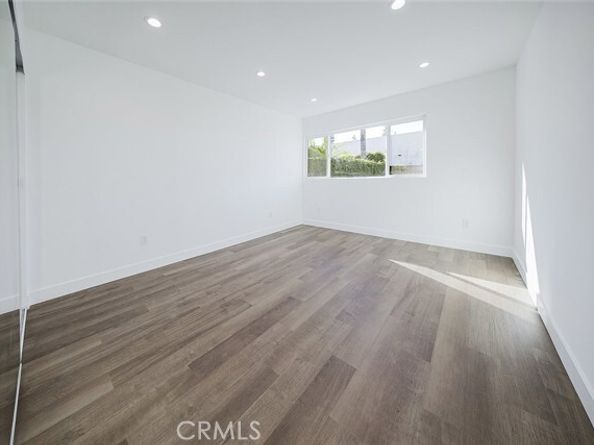 9055 Forbes Avenue, Northridge (los Angeles) CA 91343