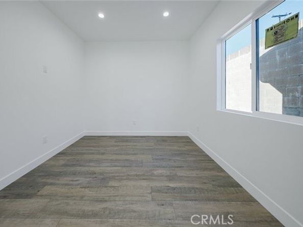 9055 Forbes Avenue, Northridge (los Angeles) CA 91343