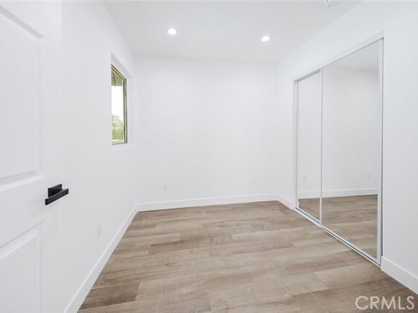 9055 Forbes Avenue, Northridge (los Angeles) CA 91343