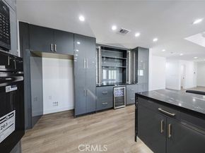 9055 Forbes Avenue, Northridge (los Angeles) CA 91343