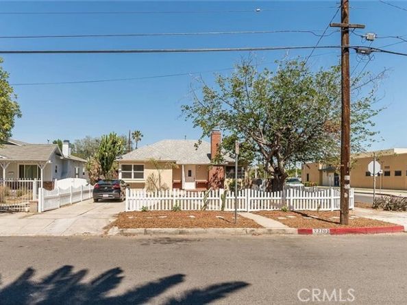 7702 Ben Avenue, North Hollywood (los Angeles) CA 91605