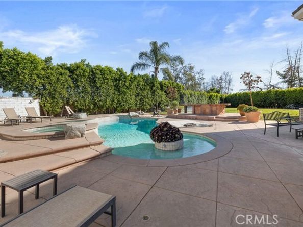 11310 Wentworth Street, Sun Valley (los Angeles) CA 91352