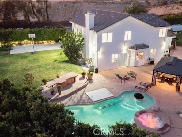 11310 Wentworth Street, Sun Valley (los Angeles) CA 91352