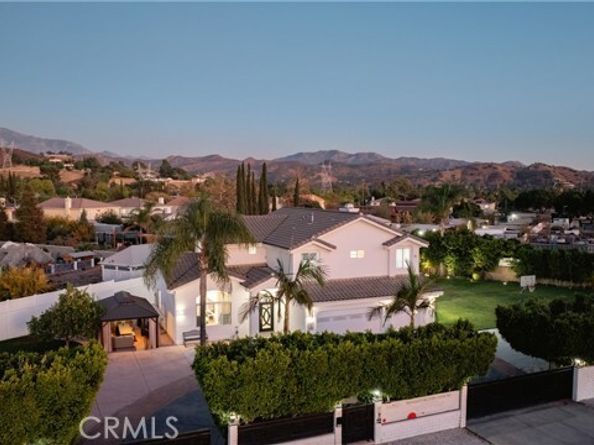 11310 Wentworth Street, Sun Valley (los Angeles) CA 91352
