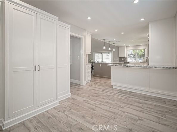 6171 Jared Court, Woodland Hills (los Angeles) CA 91367