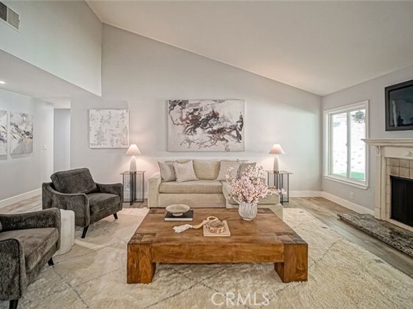 6171 Jared Court, Woodland Hills (los Angeles) CA 91367