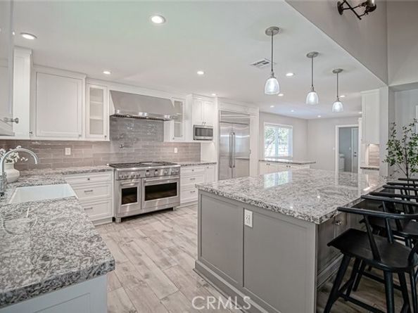 6171 Jared Court, Woodland Hills (los Angeles) CA 91367