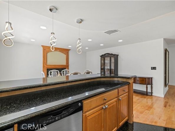 21326 Romar Street, Chatsworth (los Angeles) CA 91311