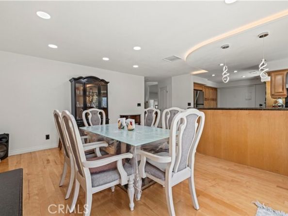 21326 Romar Street, Chatsworth (los Angeles) CA 91311