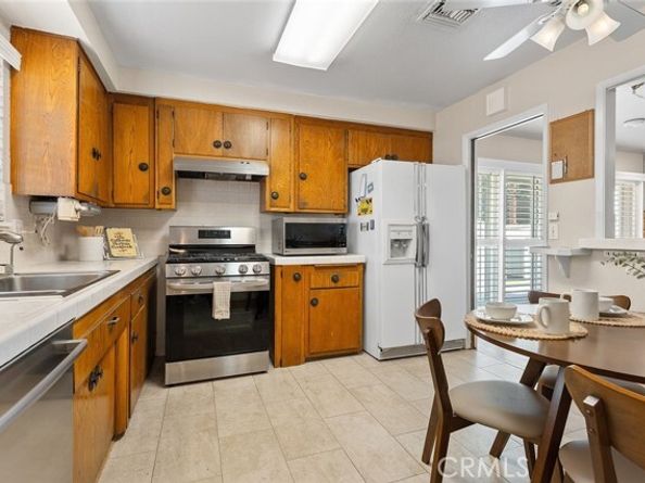 22513 Welby Way, West Hills (los Angeles) CA 91307