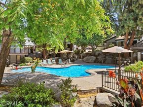 21535 Erwin Street 131, Woodland Hills (los Angeles) CA 91367