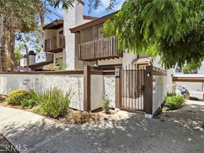 21535 Erwin Street 131, Woodland Hills (los Angeles) CA 91367